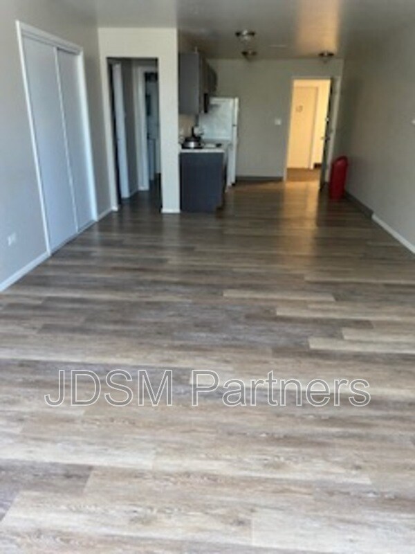 Foto del edificio - 2187 S Depew St