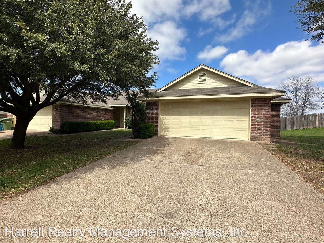 3 br, 2 bath House 720 Park Meadows House for Rent in Hewitt, TX