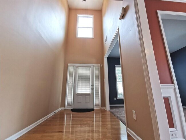 Foto del edificio - 2430 Woodford Ln NE