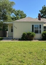 Building Photo - 2339 E Aloma St
