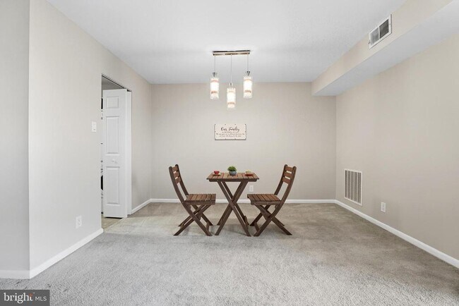 Foto del edificio - 12001 Old Columbia Pike