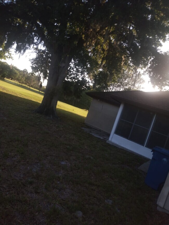 Foto del edificio - 5420 Riverbreeze Ct
