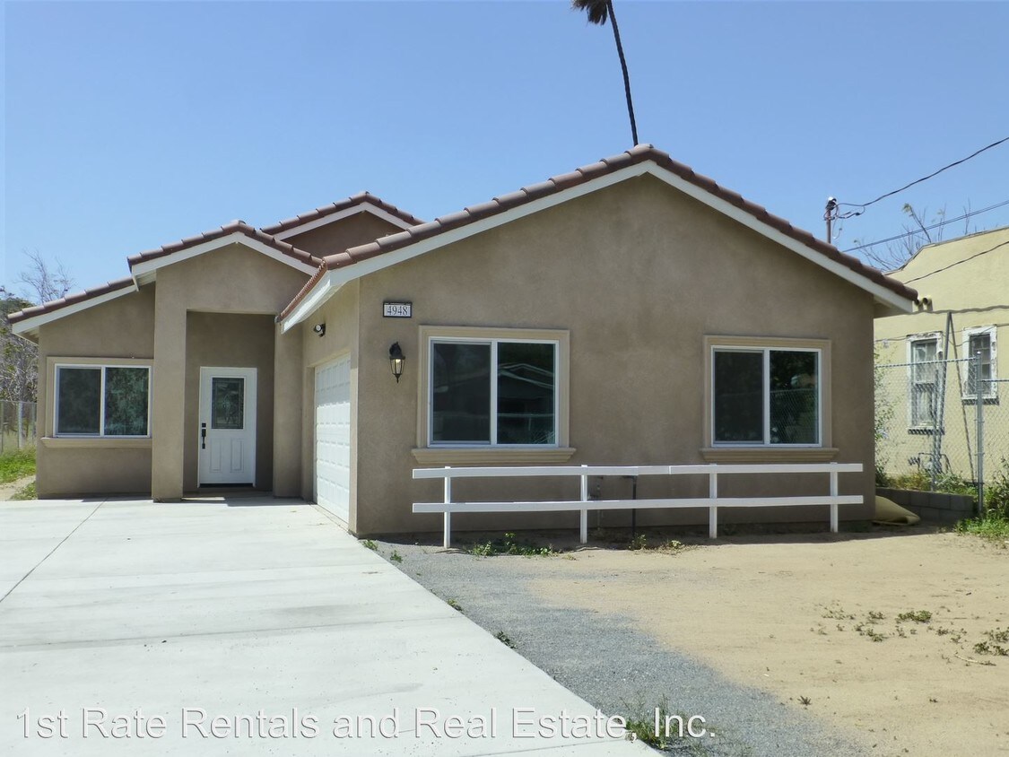 Primary Photo - 4 br, 2 bath House - 4948 Hollyhock Ln
