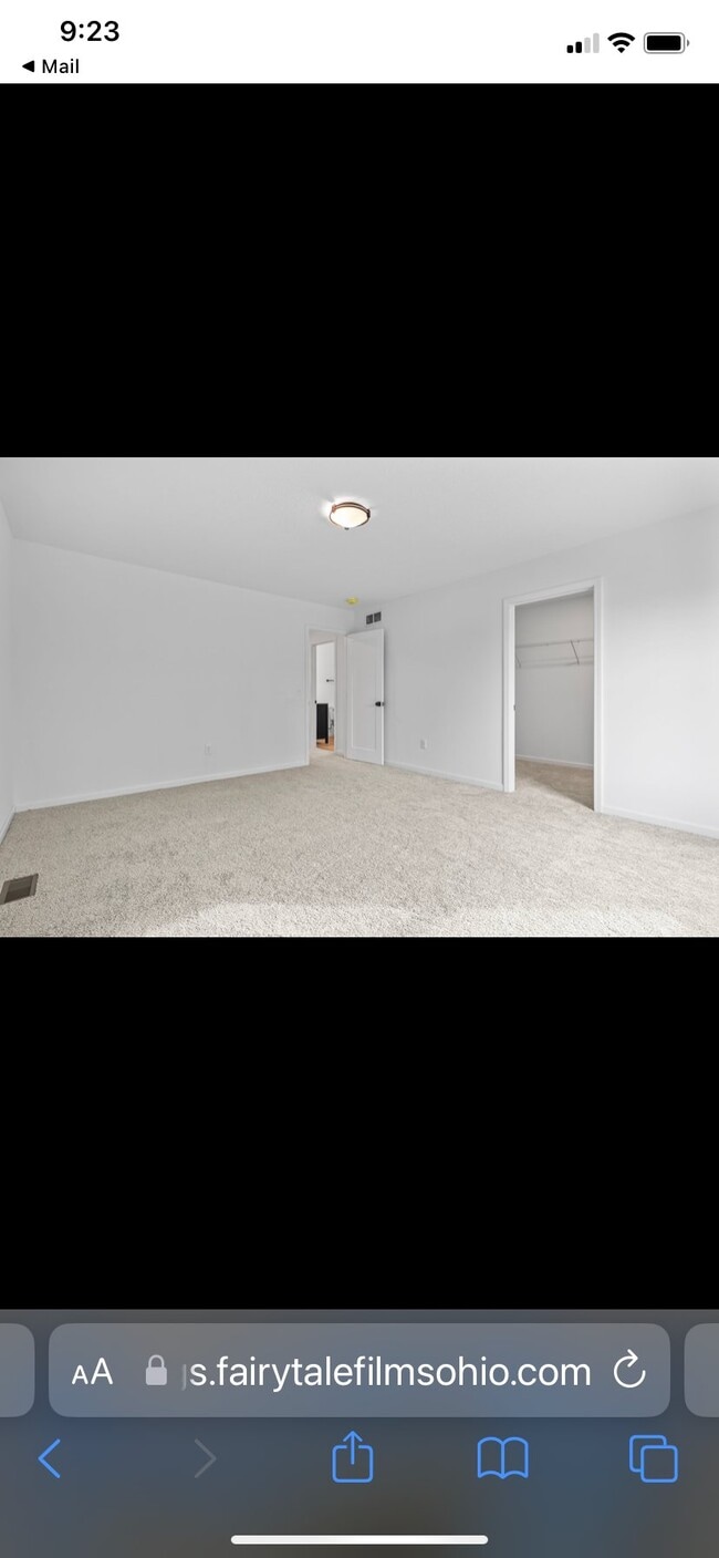 Building Photo - 350 S Ogden Ave