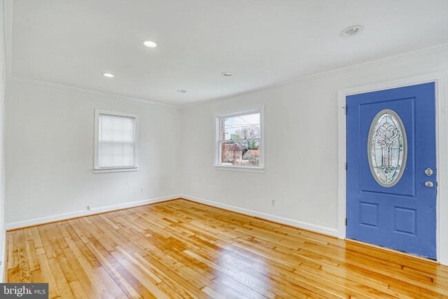Building Photo - 5608 Tremont Dr