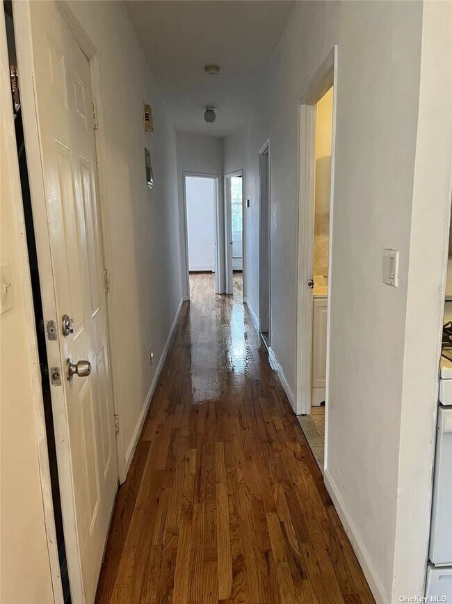 5917 Xenia St, Queens, NY 11368 Room for Rent in Queens, NY