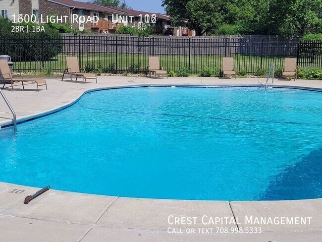 Building Photo - 1300 Light Road Unit 106 Oswego, IL 60543