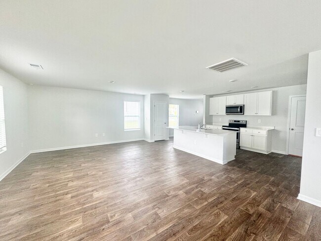 Foto del edificio - Available August 13!!