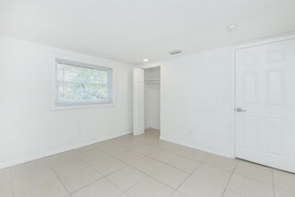 Interior Photo - Raintree Park