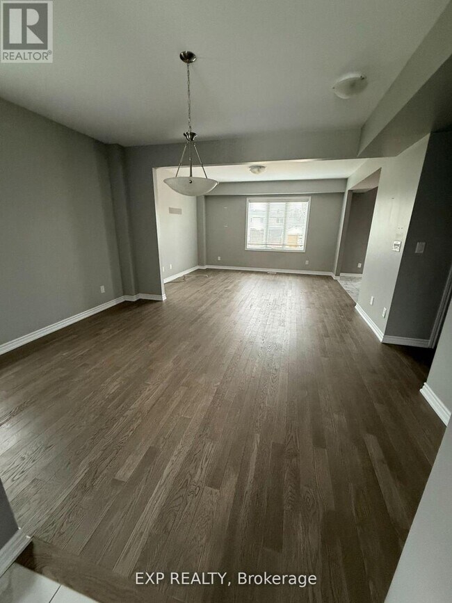 Photo du bâtiment - 96 Bethune Ave