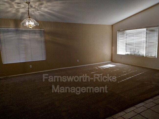 Foto del edificio - 292 W Shannon St
