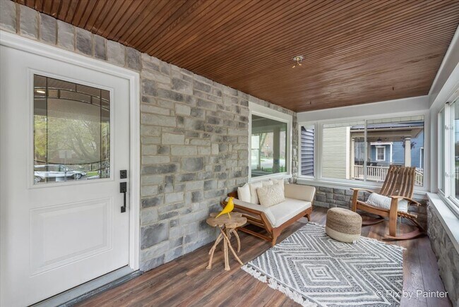 Foto del edificio - 219 N Ellsworth St