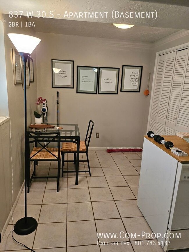 Building Photo - New Paint & Carpet 2 Bedroom Basement Apt ...