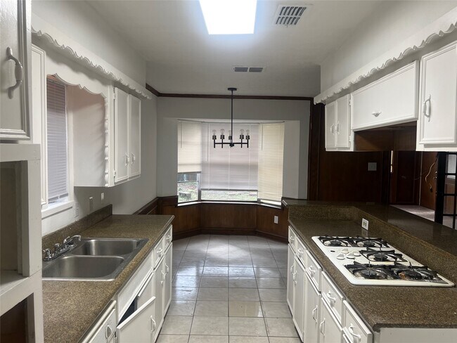 Foto del edificio - 14506 Waterville Way