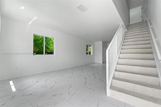 Foto del edificio - 2145 NW 4th St