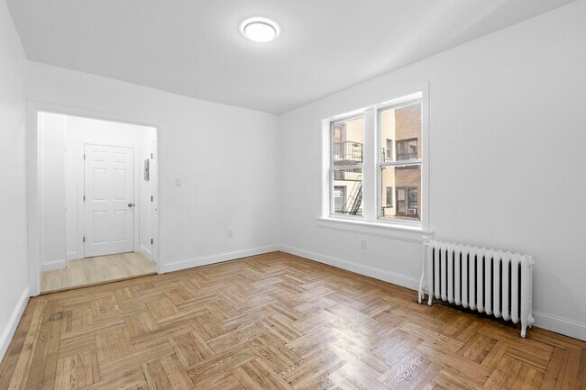 Foto del edificio - 137 Kensington Ave