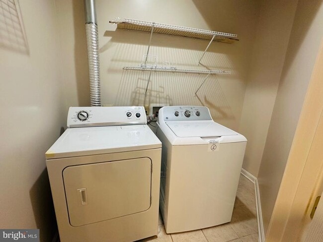 Building Photo - 46658 Breannes Ln