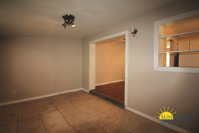 Foto del edificio - Renovated 3 Bedroom Home in Mary Esther