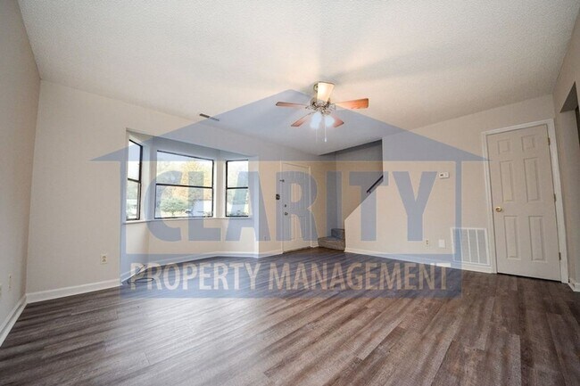 Foto del edificio - 906 Valley Head Rd NW