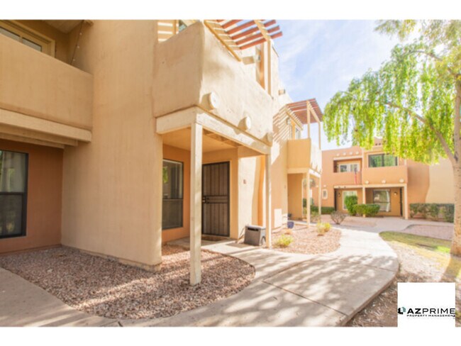 Foto del edificio - Experience the charm of this stunning 2/2 ...