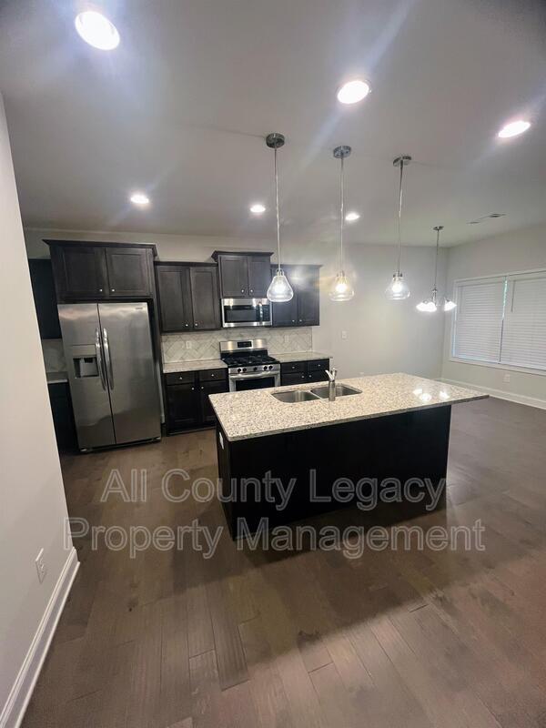 Building Photo - 1511 Lapland Dr
