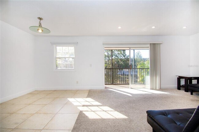 Foto del edificio - 13830 Orange Sunset Dr