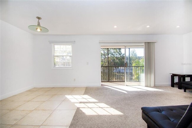 Building Photo - 13830 Orange Sunset Dr