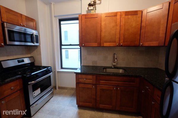 Building Photo - 60 Hamilton Ter