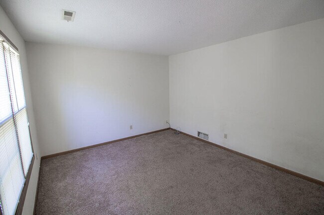 Foto del edificio - 3501 Teakwood Ct