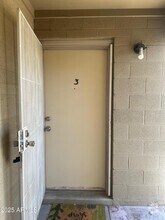 Building Photo - 3445 E Earll Dr