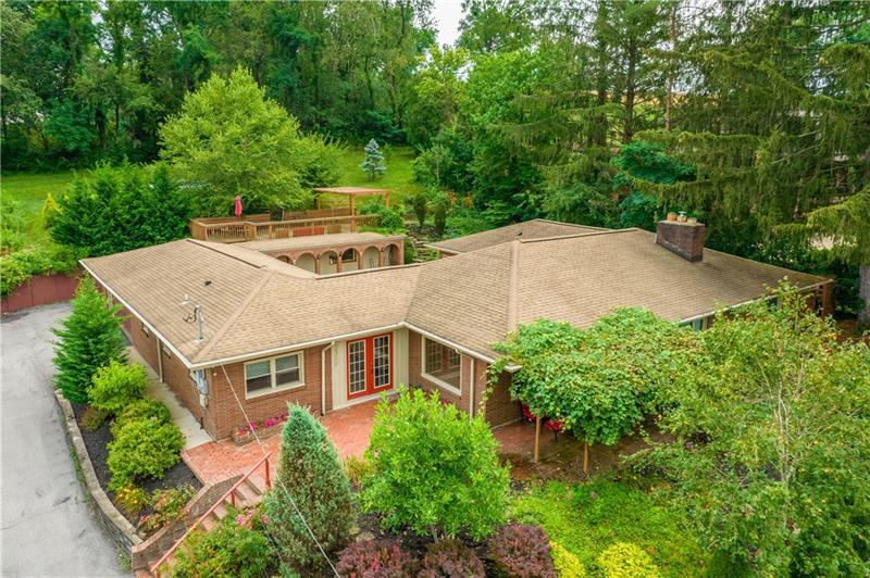 Primary Photo - 2309 Engelwood Dr