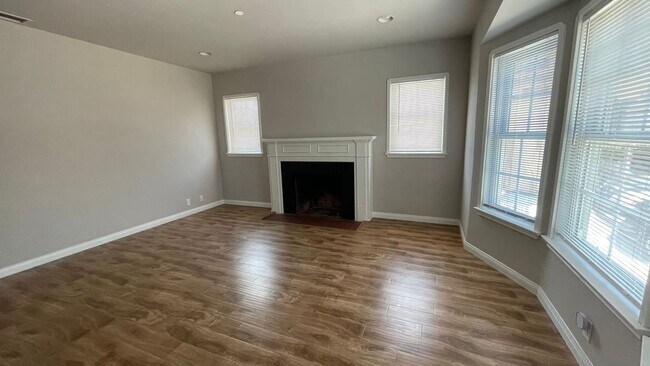 Foto del edificio - 2316 Peyton Ave