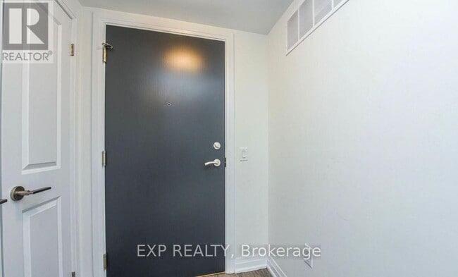 Building Photo - 95 Attmar Dr