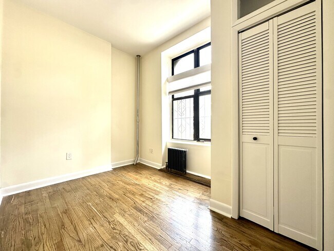 Foto del edificio - 3133 Broadway