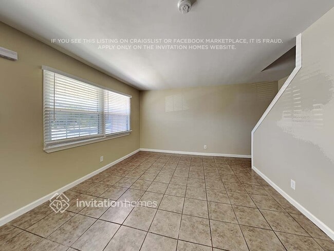 Building Photo - 12807 Woodridge Ave