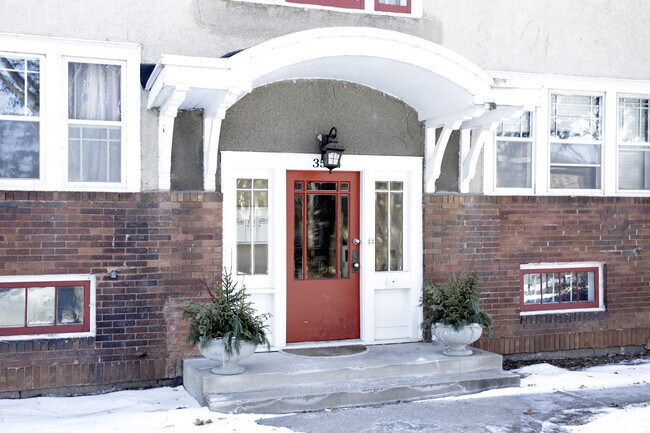 Foto del edificio - 3530 Harriet Ave