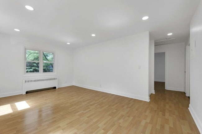 Foto del edificio - 179 Christie Heights #B, B