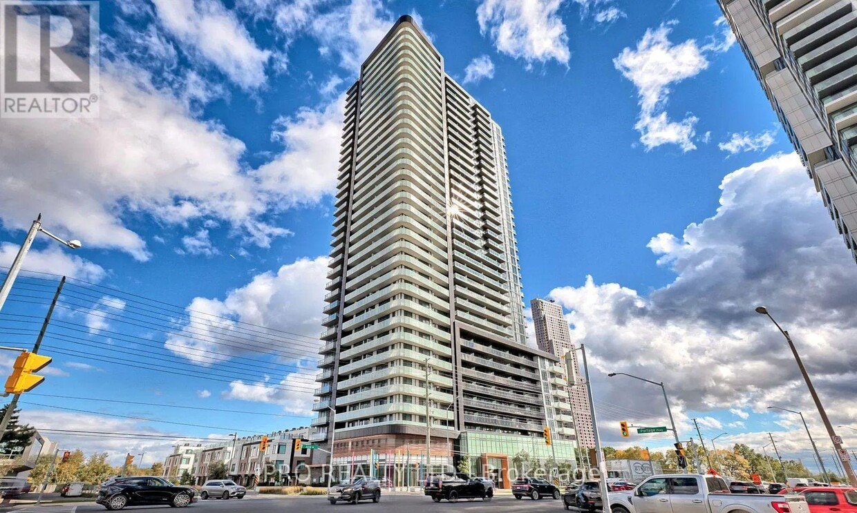 Photo principale - 7895-7895 Jane St