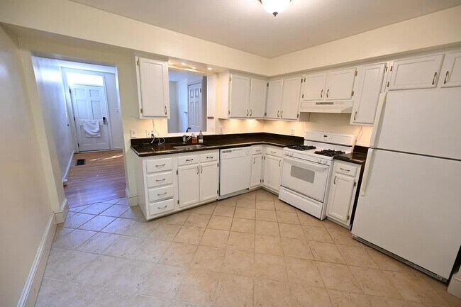 Foto del edificio - 725R27 Pemberton St