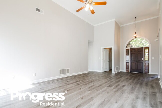 Building Photo - 4388 Bloombury St