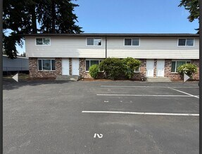 Building Photo - 1017 Ttereve Dr