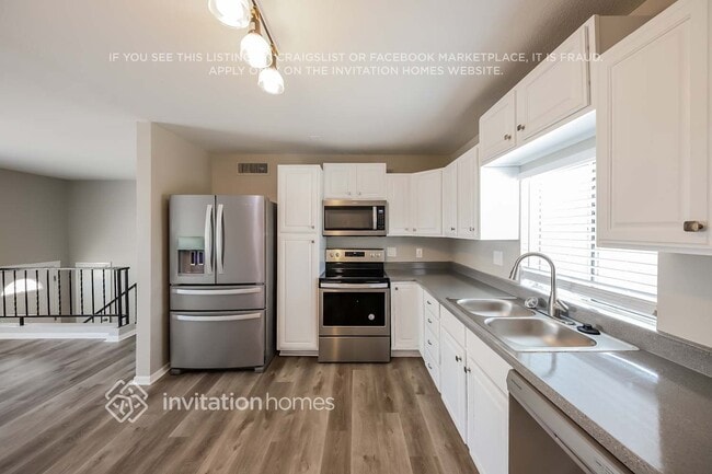 Foto del edificio - 3807 W Columbine Dr