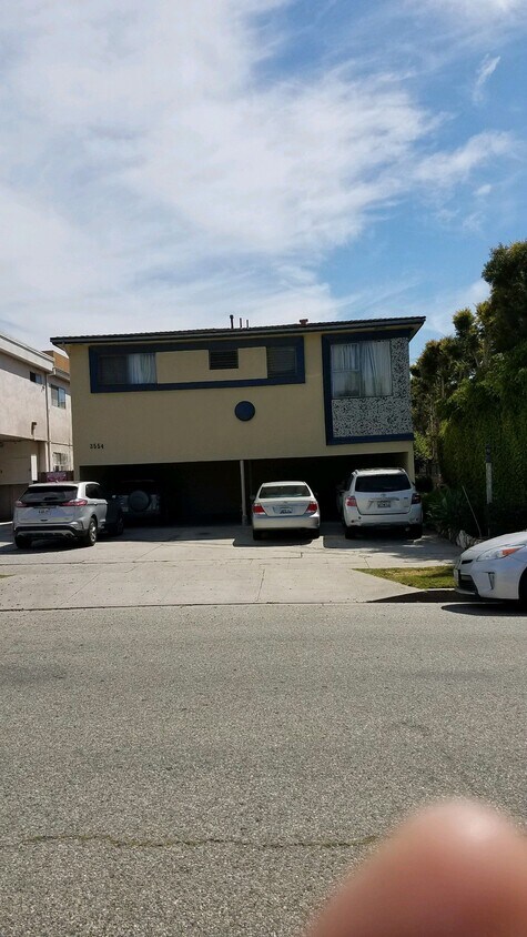 Primary Photo - 3554 Mentone Ave