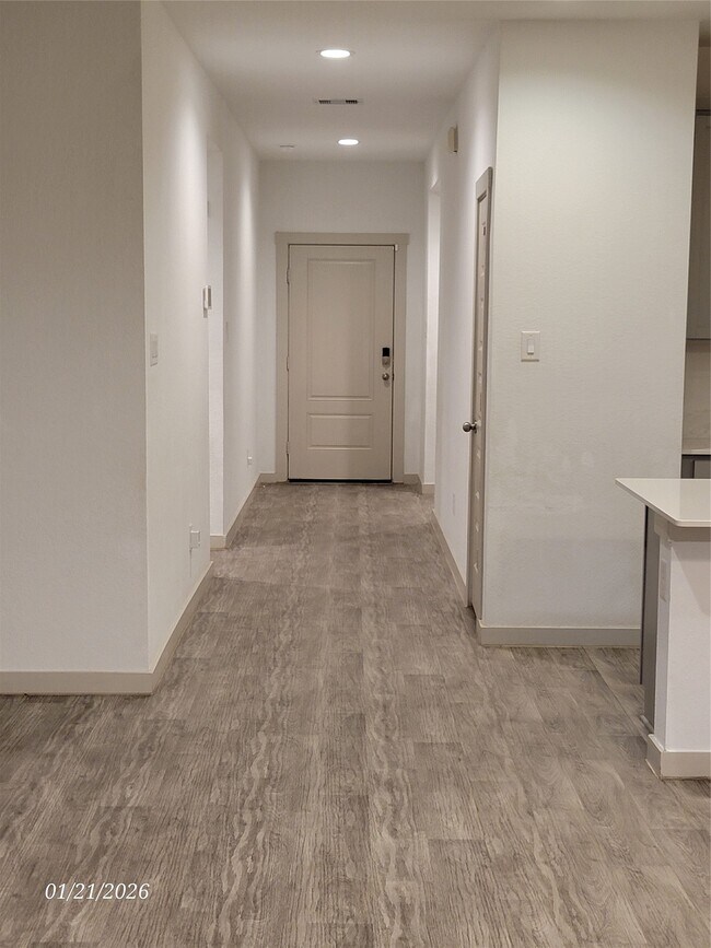 Foto del edificio - 8215 Hush Hts Dr