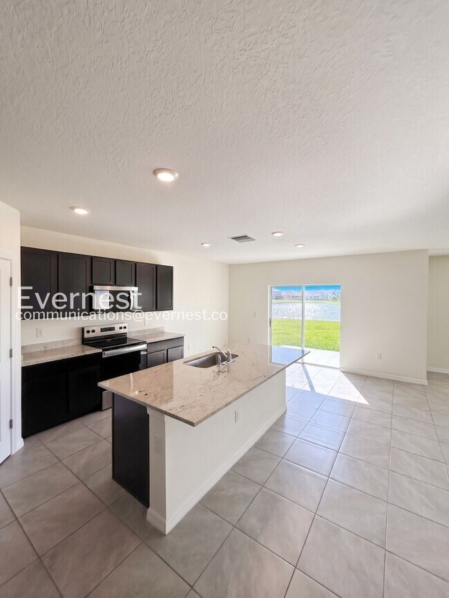 Foto del edificio - 8332 Juning Cove