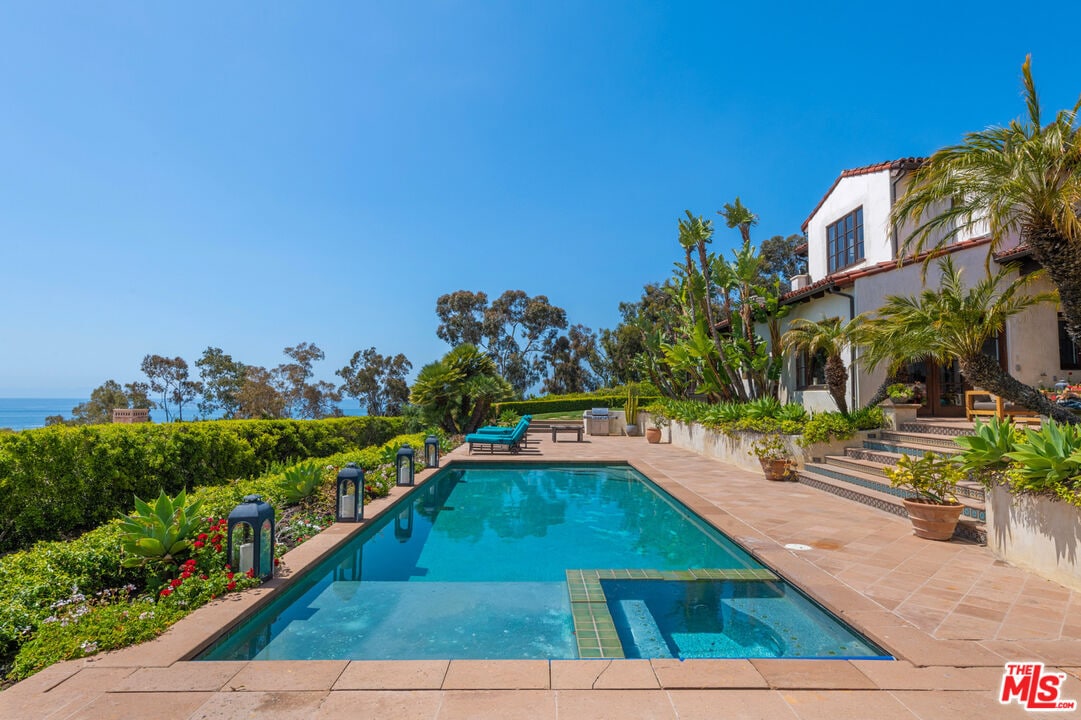 Foto principal - 27850 Winding Way