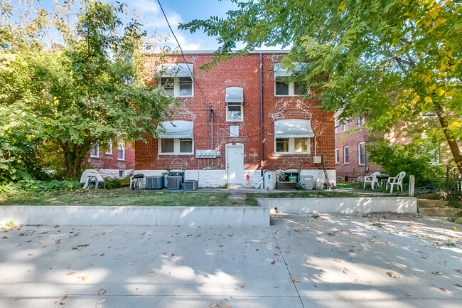 Back of Building - 4622 Shenandoah Ave