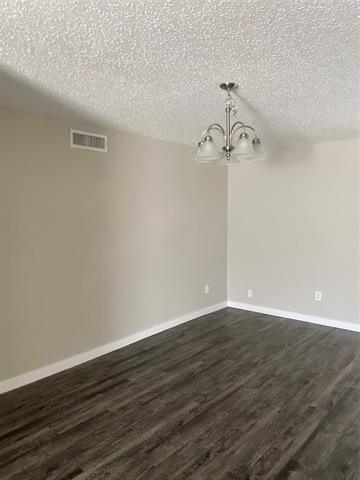 Foto del edificio - 802 Las Palmas Dr