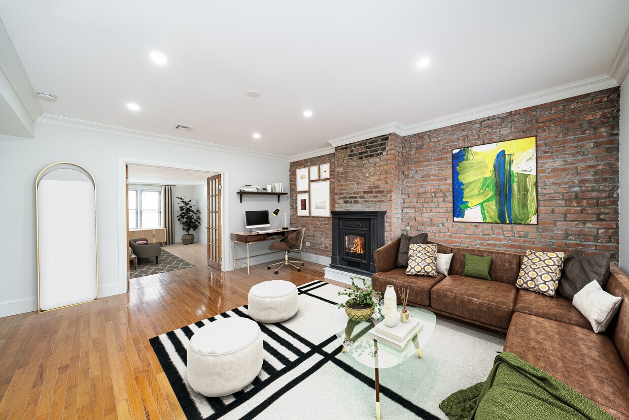 Primary Photo - 211 Pavonia Ave