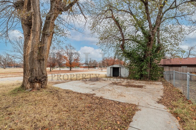 Building Photo - 5111 W Robinson St